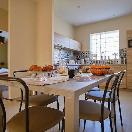 Bed and Breakfast Les Doyennes Brugny-Vaudancourt Экстерьер фото